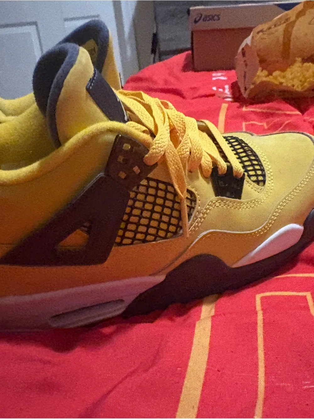 Jordan Kids High-Top Sneakers in Yellow and Black
